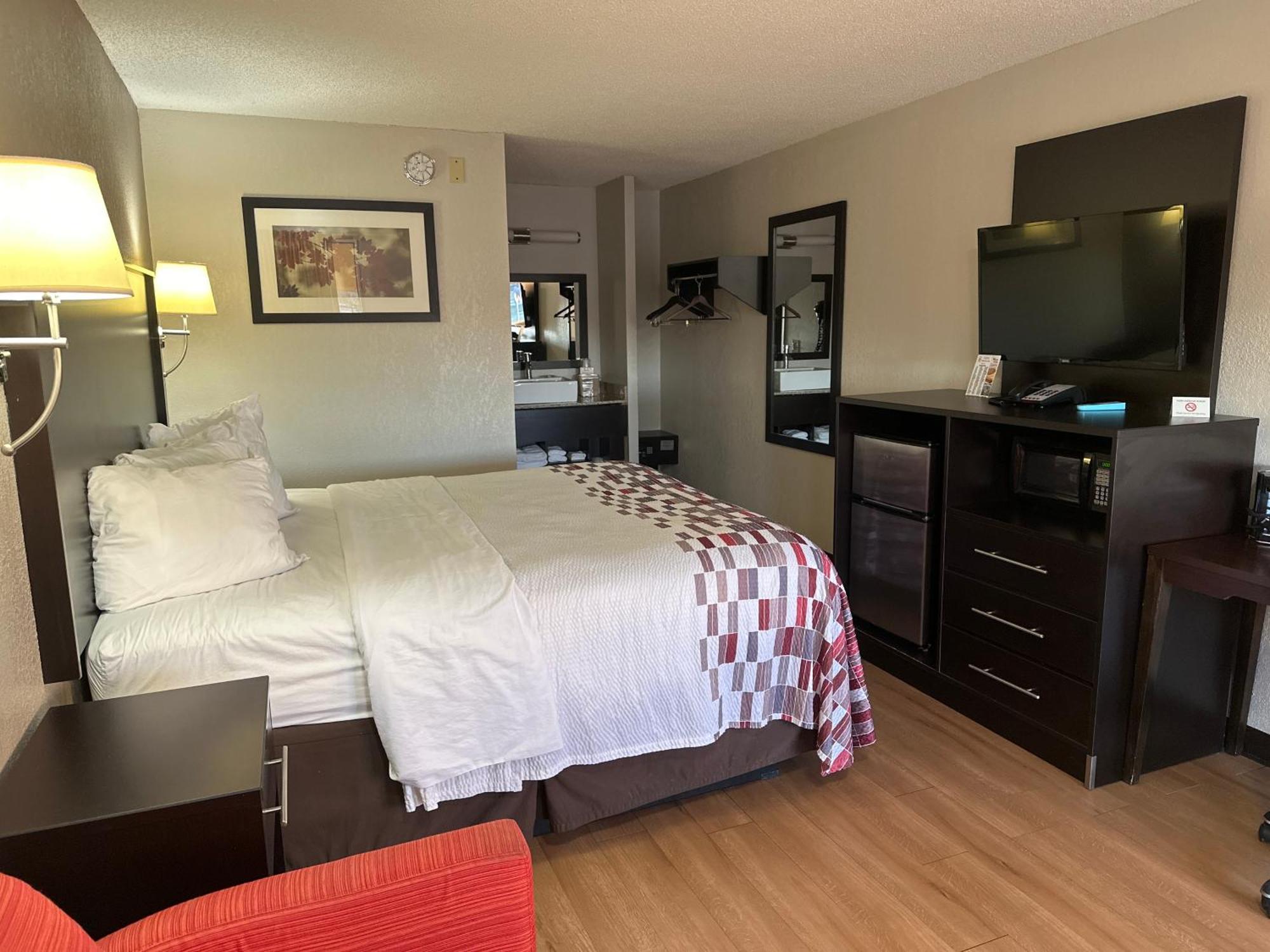 Red Roof Inn Anderson, In Экстерьер фото
