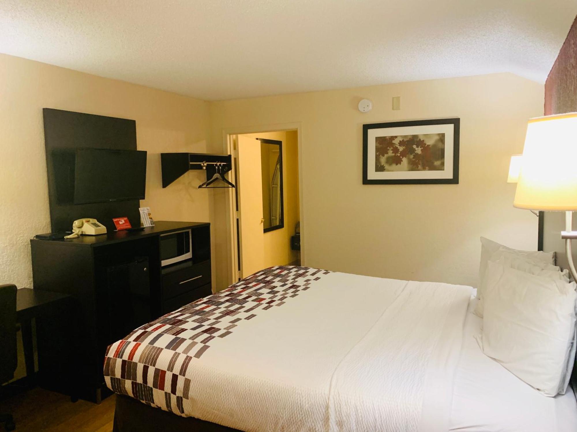 Red Roof Inn Anderson, In Экстерьер фото